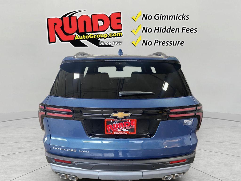 new 2026 Chevrolet Traverse car, priced at $48,013