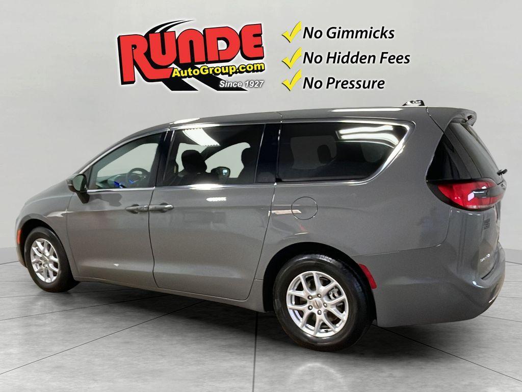 used 2023 Chrysler Pacifica car, priced at $23,992