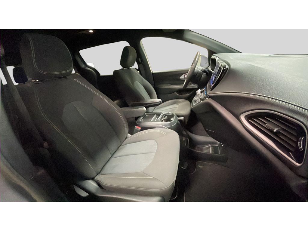 used 2023 Chrysler Pacifica car, priced at $23,992