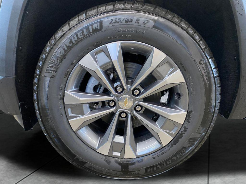 new 2026 Chevrolet Equinox car, priced at $33,744