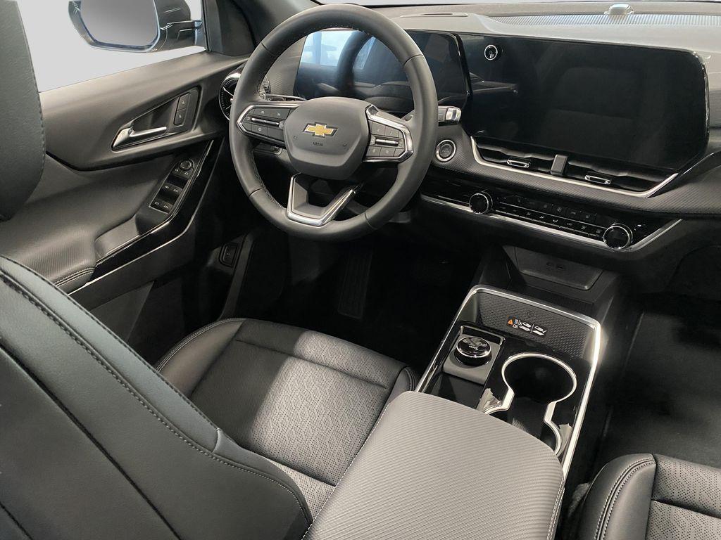new 2026 Chevrolet Equinox car, priced at $33,744