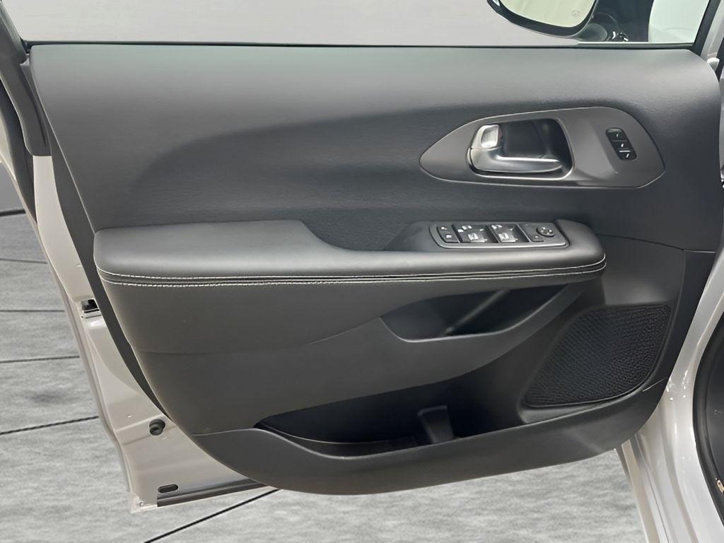 new 2026 Chrysler Pacifica car, priced at $52,914