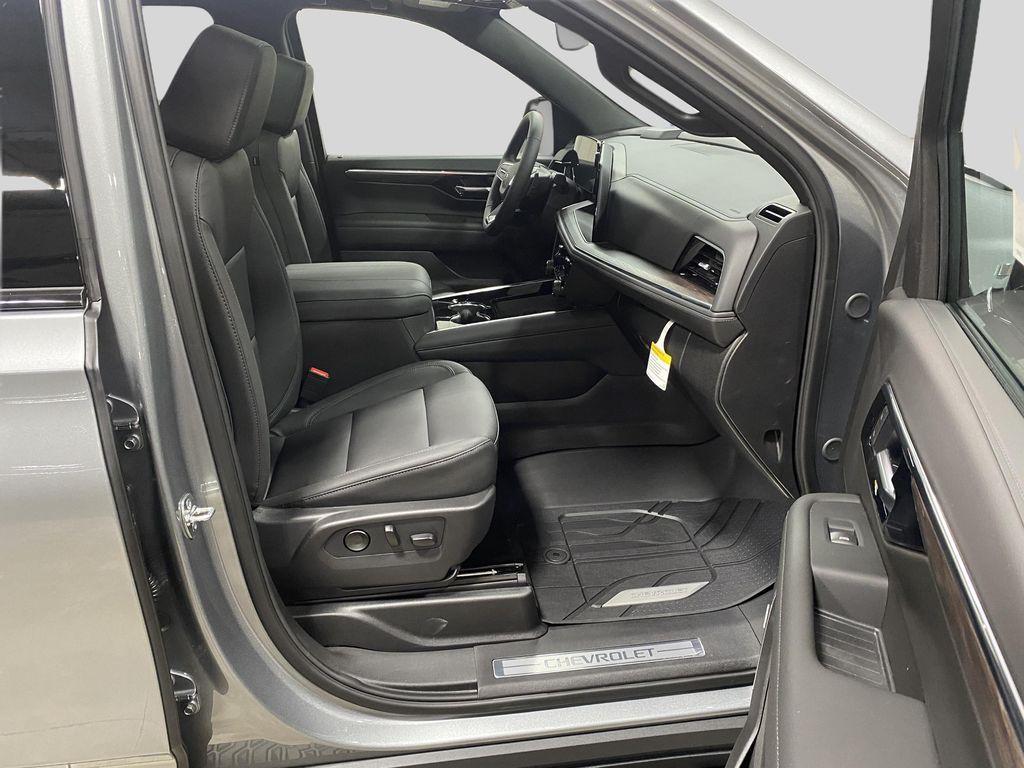 new 2026 Chevrolet Suburban car, priced at $78,685