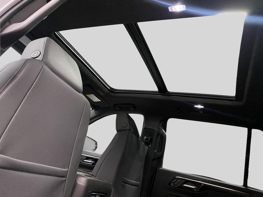 new 2026 Chevrolet Suburban car, priced at $78,685