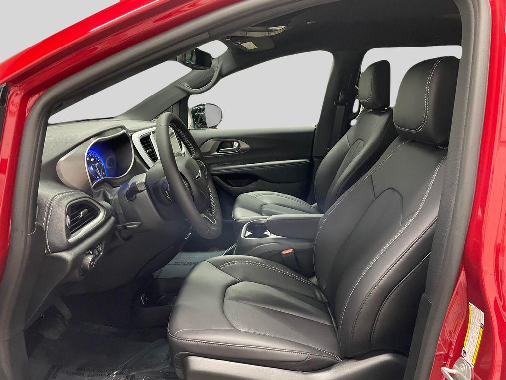 new 2026 Chrysler Pacifica car, priced at $46,402
