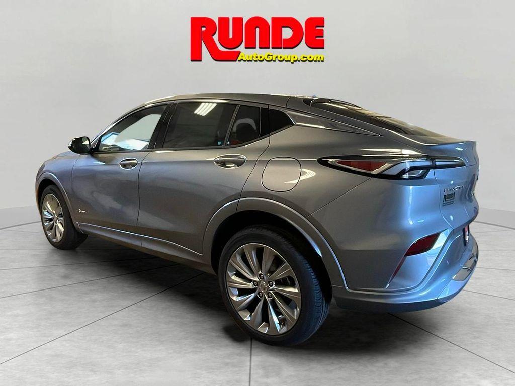 new 2025 Buick Envista car, priced at $29,185