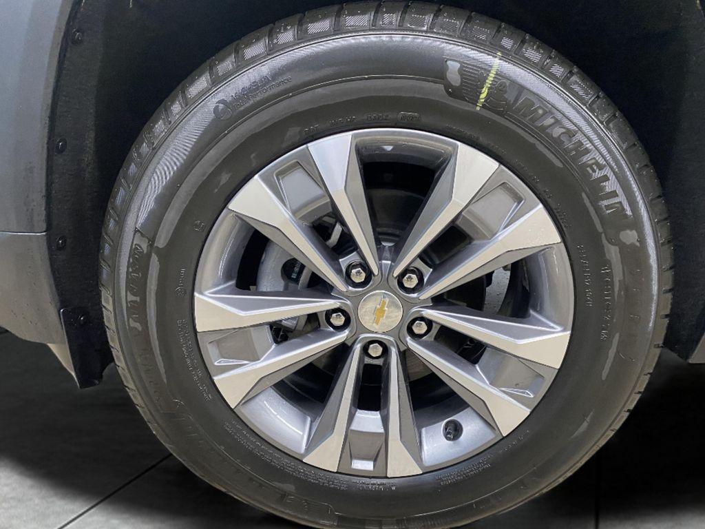 new 2026 Chevrolet Equinox car, priced at $33,744