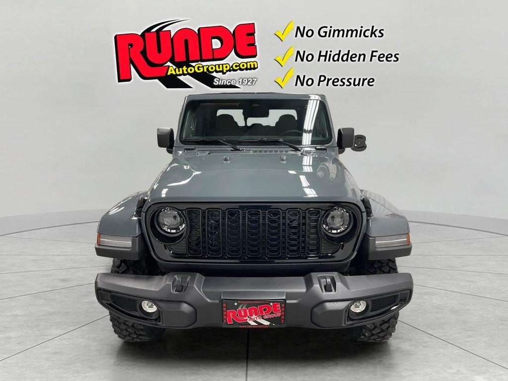 new 2026 Jeep Gladiator car, priced at $52,462