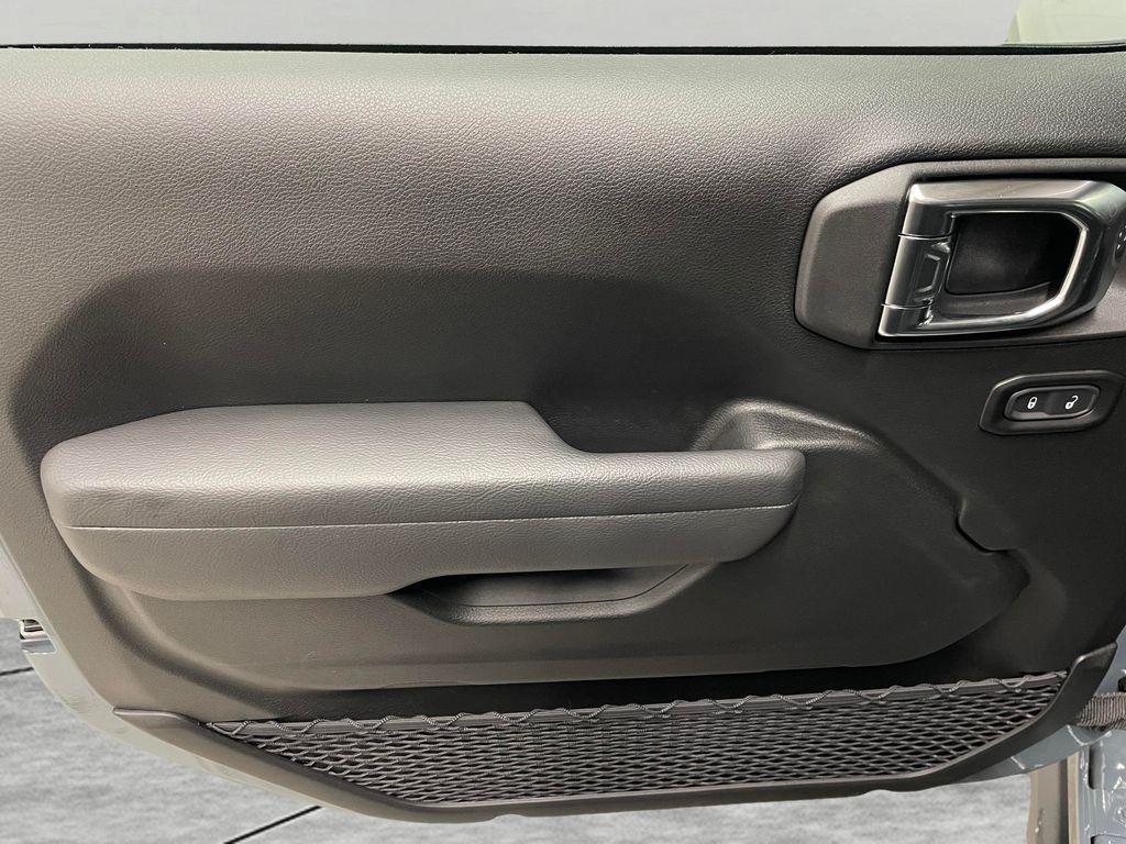 new 2026 Jeep Gladiator car, priced at $52,462