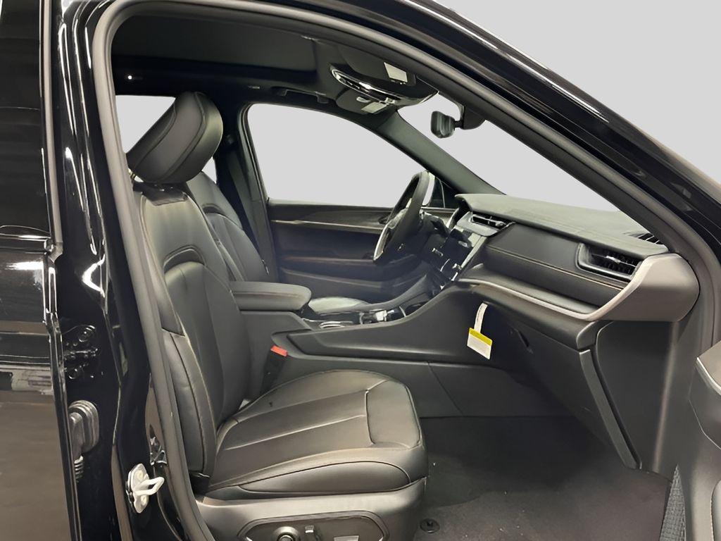 new 2026 Jeep Grand Cherokee car, priced at $53,000
