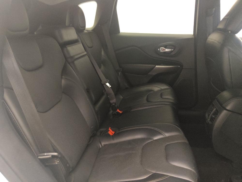 used 2019 Jeep Cherokee car, priced at $16,695