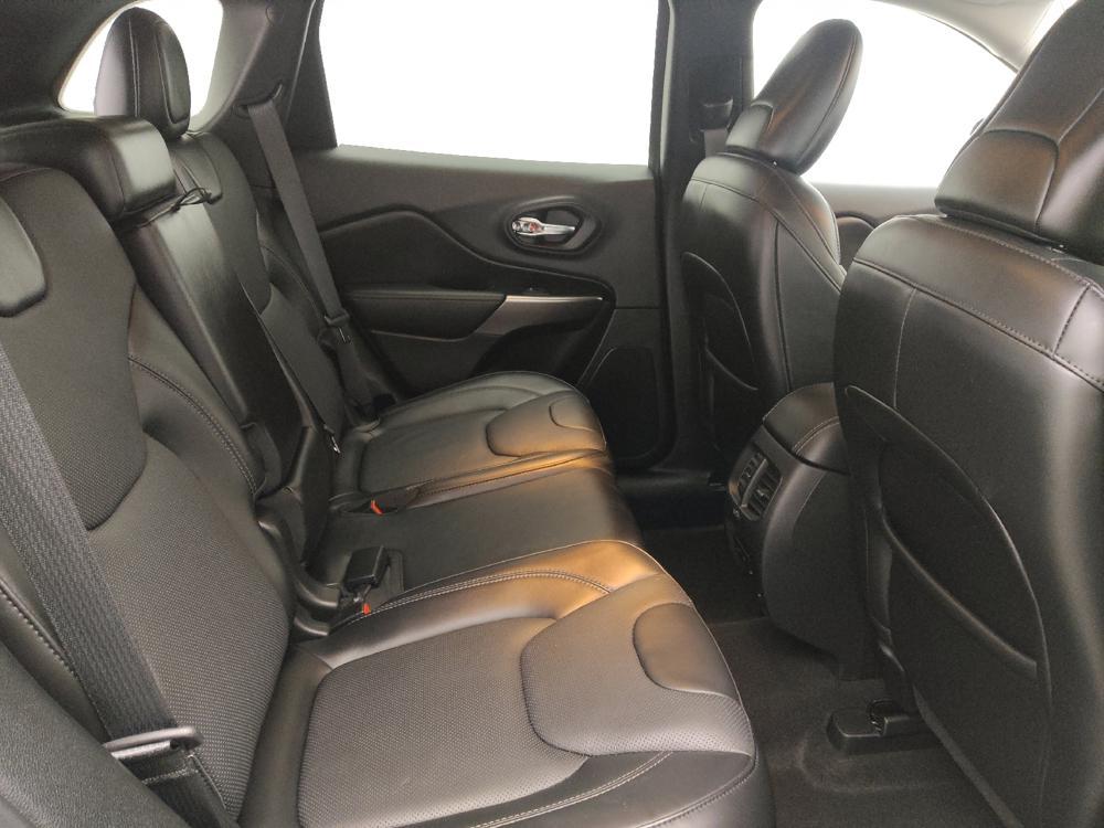 used 2020 Jeep Cherokee car, priced at $22,095