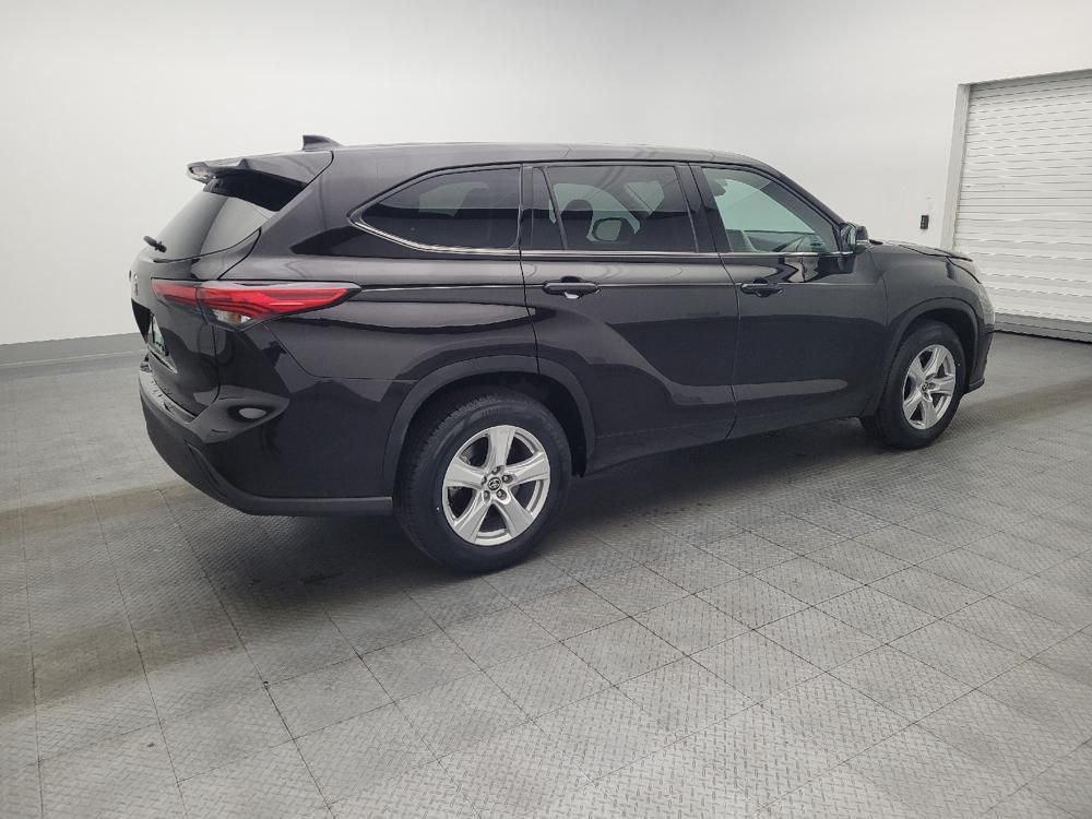 used 2021 Toyota Highlander car, priced at $21,995