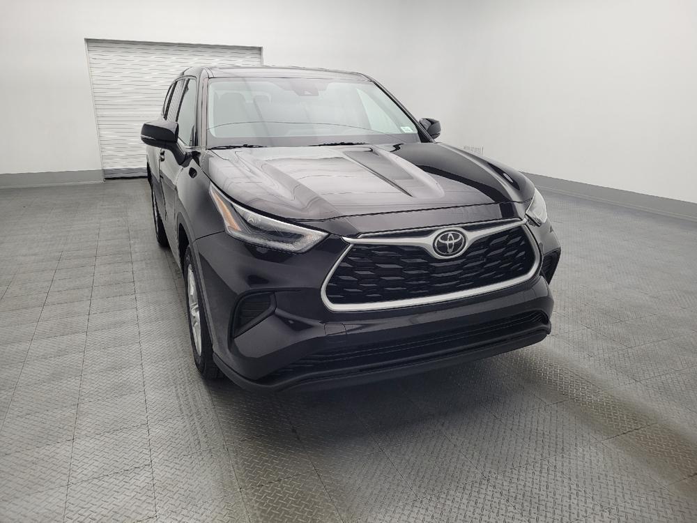 used 2021 Toyota Highlander car, priced at $21,995