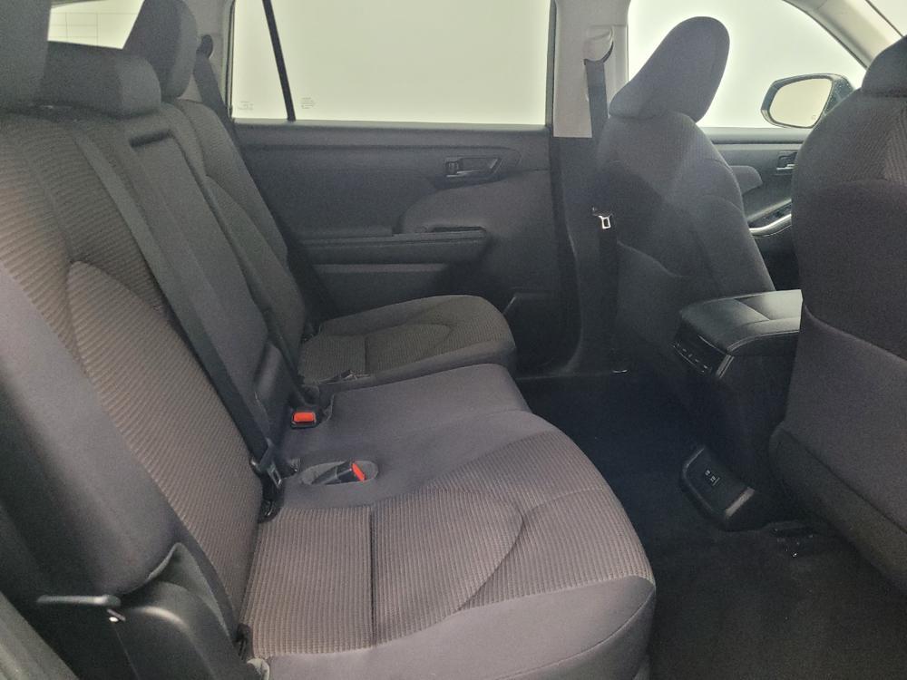 used 2021 Toyota Highlander car, priced at $21,995