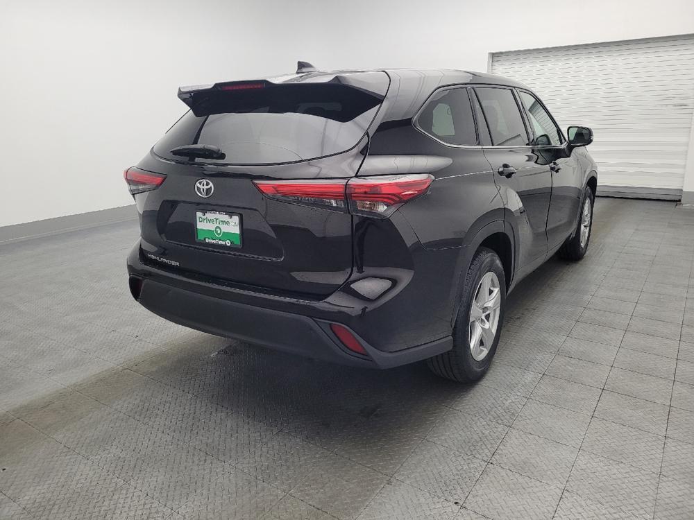 used 2021 Toyota Highlander car, priced at $21,995
