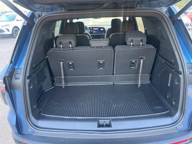 new 2026 Chevrolet Traverse car, priced at $41,919