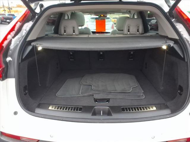 used 2021 Cadillac XT4 car, priced at $24,900