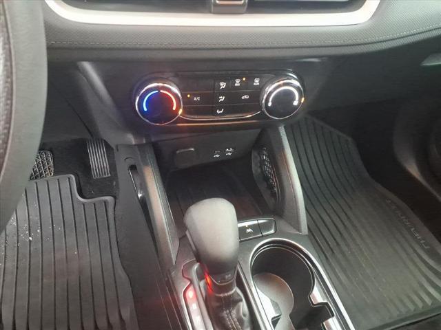 used 2025 Chevrolet TrailBlazer car, priced at $23,900