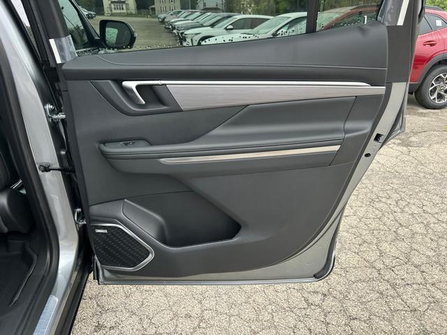 new 2026 Buick Enclave car, priced at $47,040