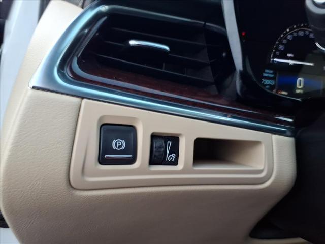 used 2019 Cadillac XT5 car, priced at $18,900