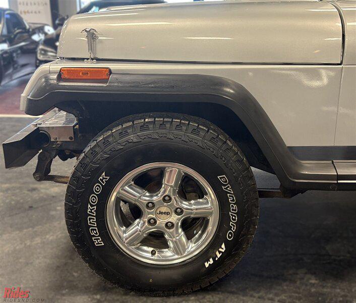 used 1989 Jeep Wrangler car, priced at $10,900