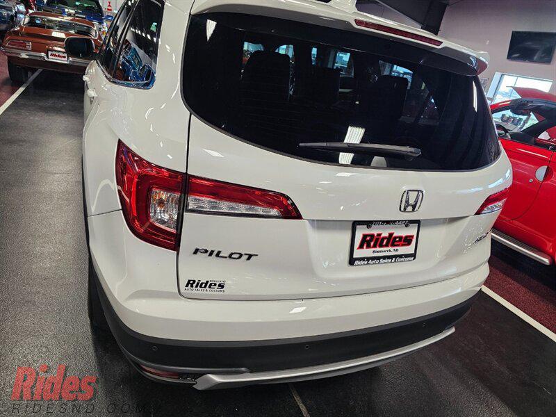 used 2022 Honda Pilot car, priced at $34,900