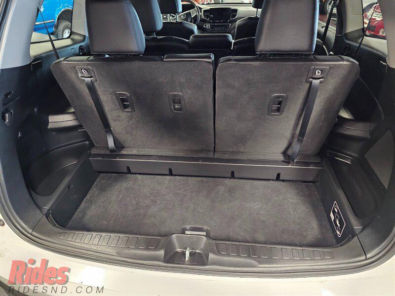 used 2022 Honda Pilot car, priced at $34,900