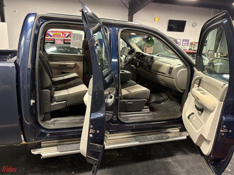 used 2009 Chevrolet Silverado 2500 car, priced at $9,900