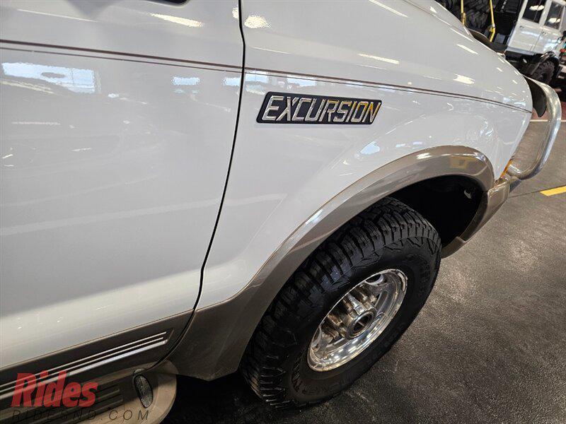 used 2004 Ford Excursion car, priced at $24,900
