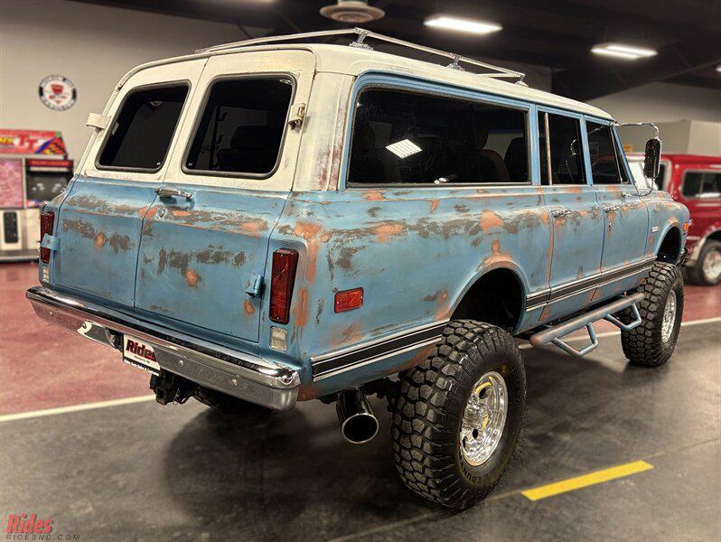 used 1971 Chevrolet Suburban car, priced at $59,900