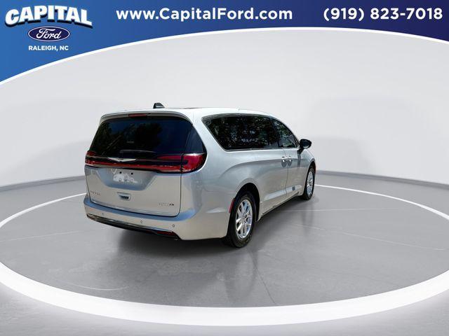 used 2024 Chrysler Pacifica car, priced at $29,993
