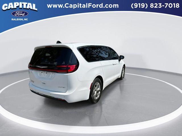 used 2024 Chrysler Pacifica car, priced at $33,995
