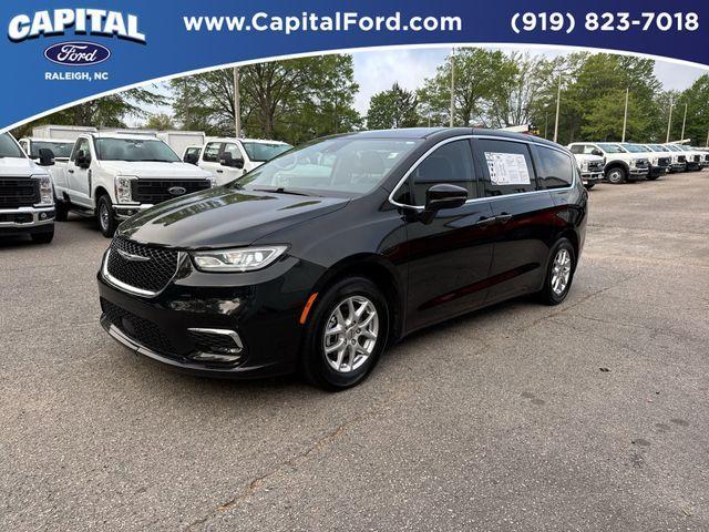 used 2023 Chrysler Pacifica car, priced at $23,865
