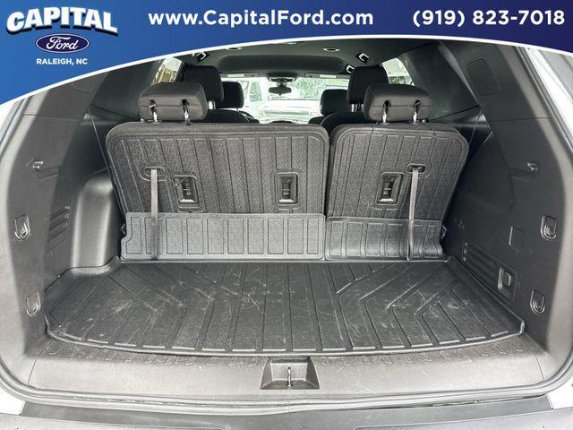 used 2022 Chevrolet Traverse car, priced at $26,395