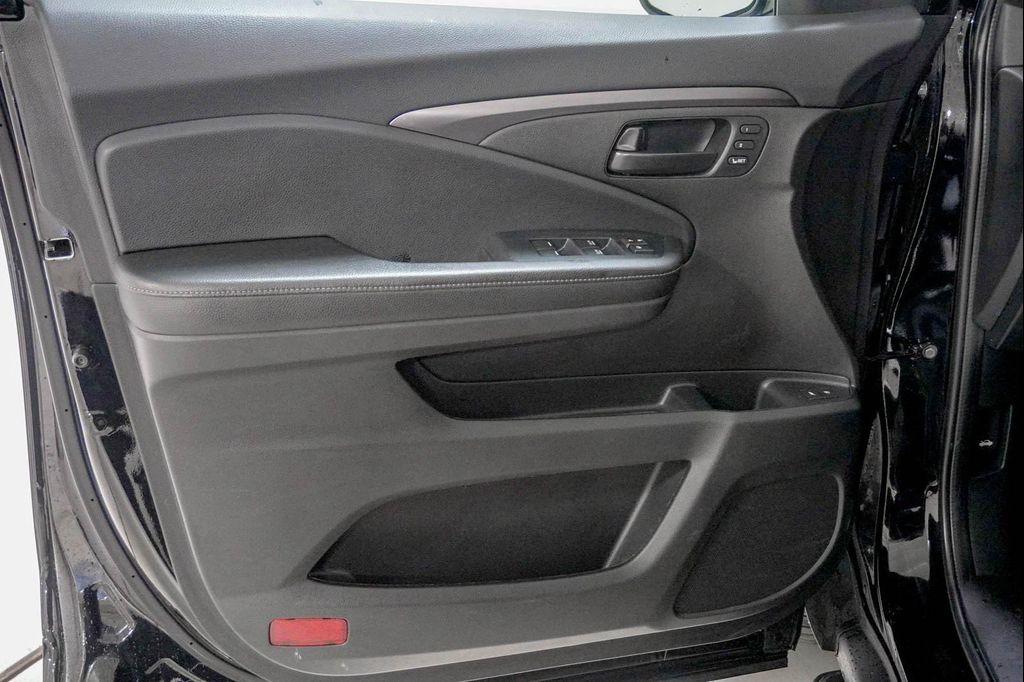 used 2023 Honda Passport car, priced at $30,148