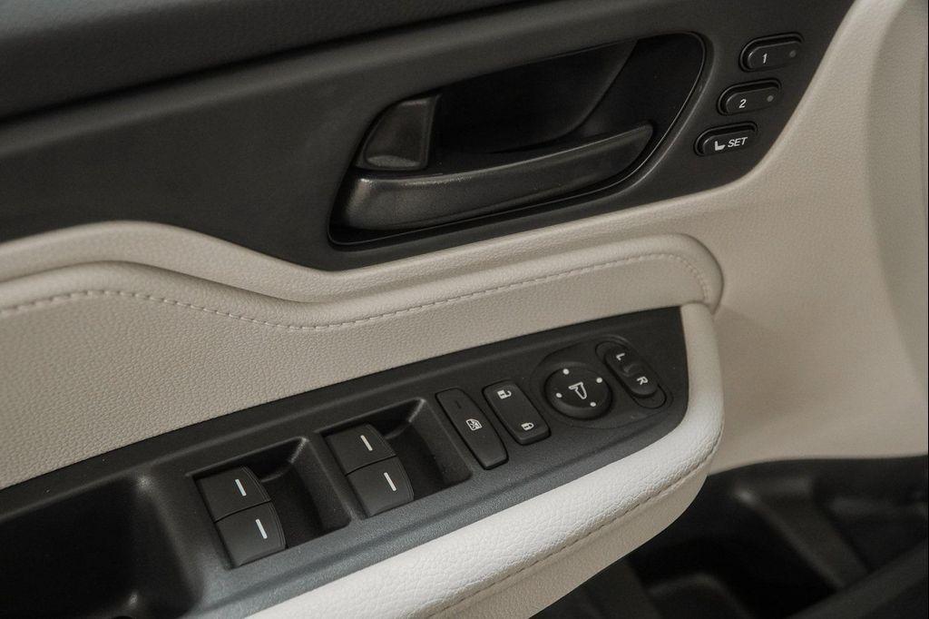 new 2026 Honda Odyssey car, priced at $40,910