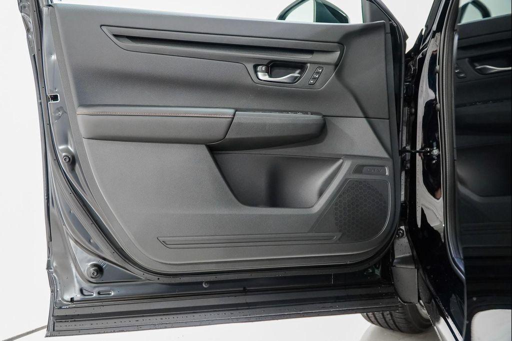 new 2026 Honda CR-V Hybrid car, priced at $39,583