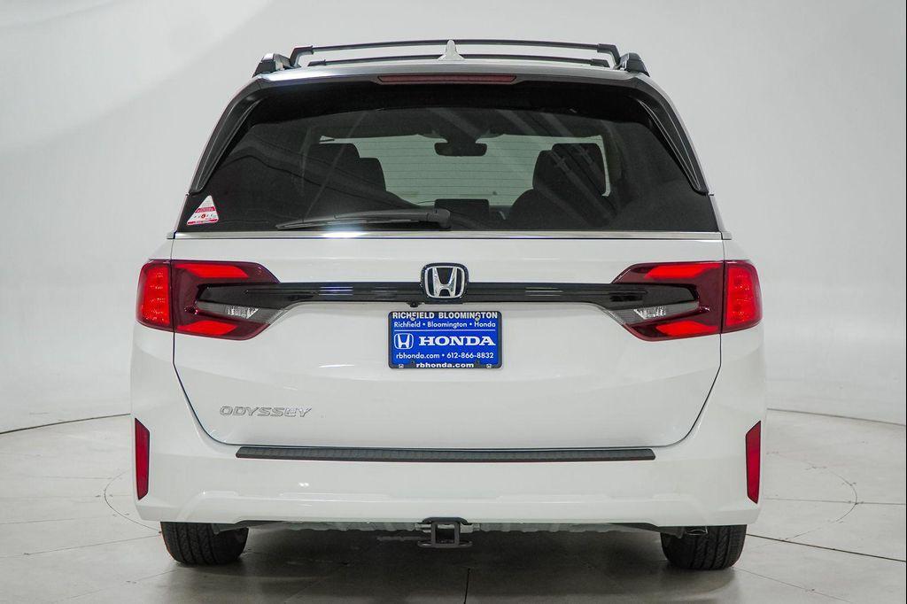 new 2026 Honda Odyssey car, priced at $43,186