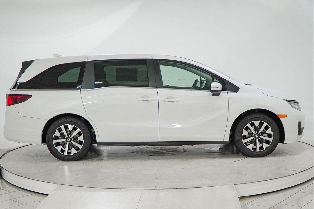 new 2026 Honda Odyssey car, priced at $42,064