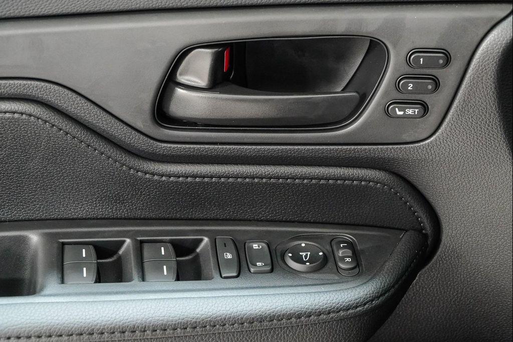 new 2026 Honda Odyssey car, priced at $42,169