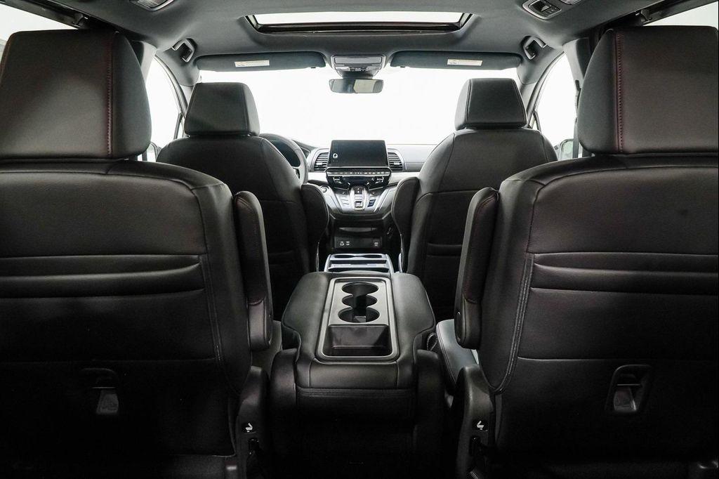 new 2026 Honda Odyssey car, priced at $42,169