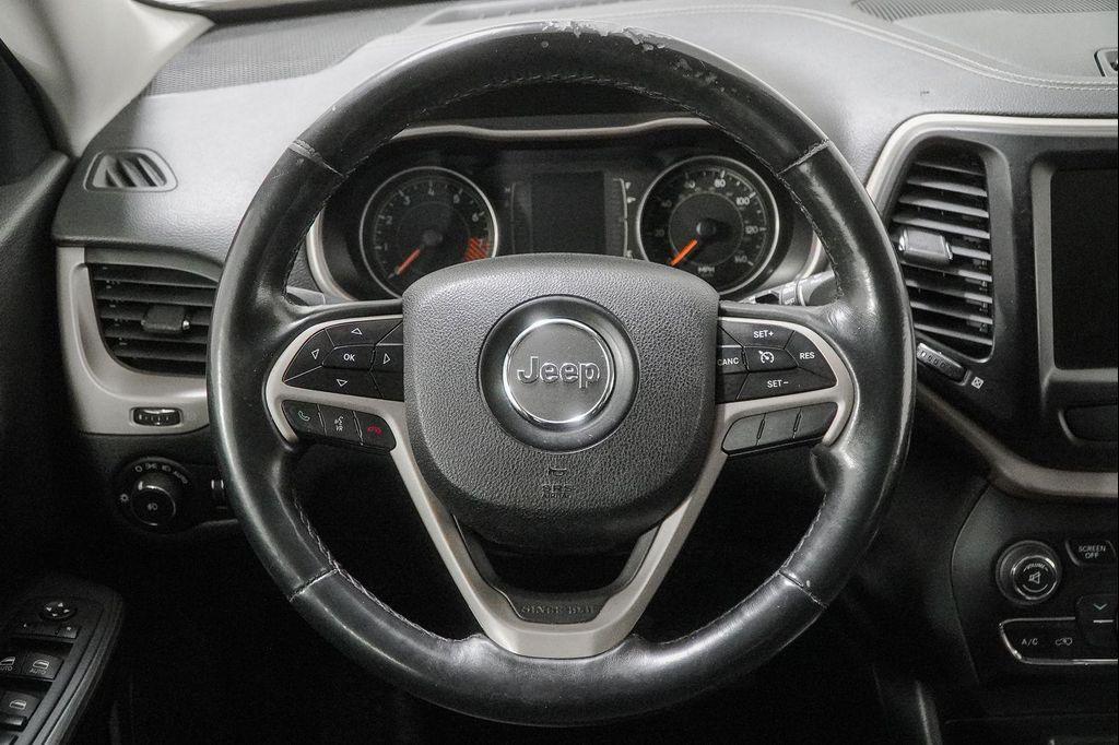 used 2015 Jeep Cherokee car, priced at $9,145