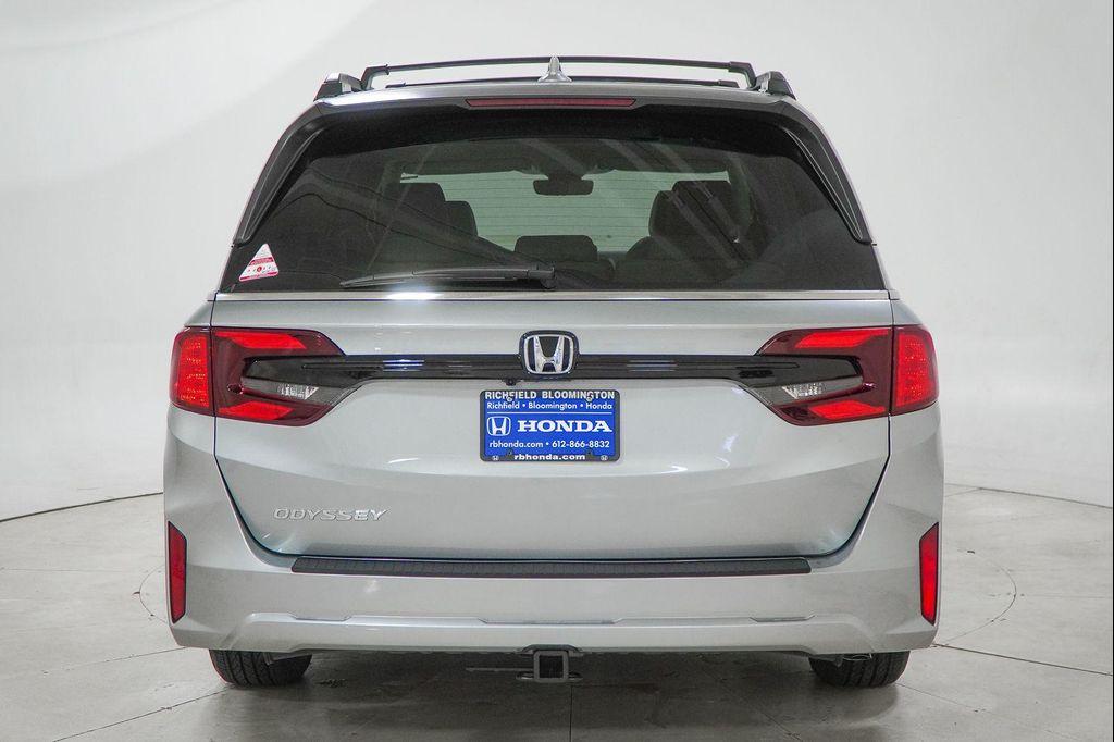 new 2026 Honda Odyssey car, priced at $43,033