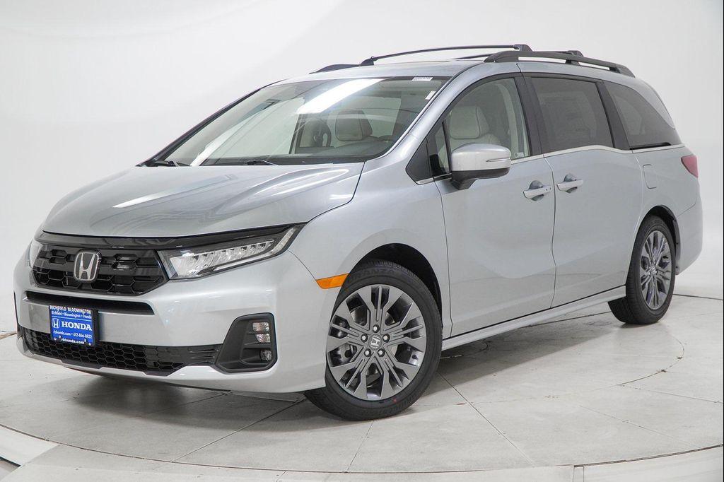 new 2026 Honda Odyssey car, priced at $45,279