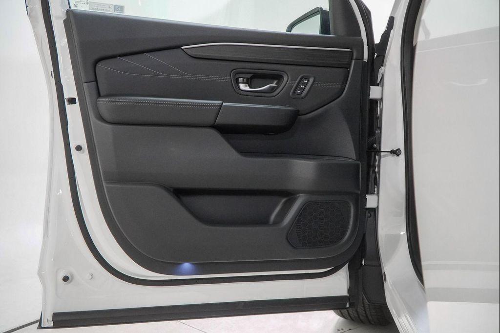 new 2026 Honda Pilot car, priced at $49,624