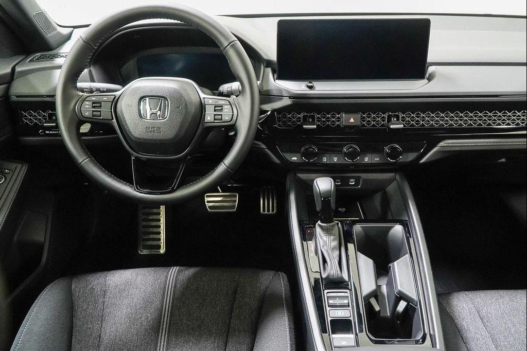 new 2025 Honda Accord Hybrid car, priced at $32,268