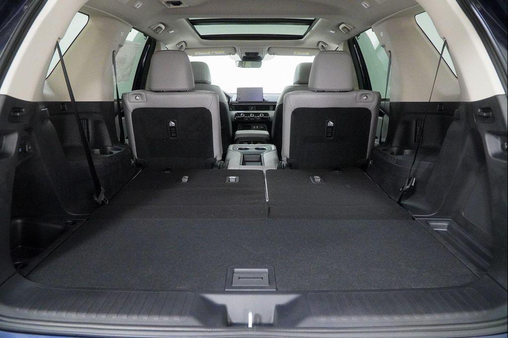 new 2025 Honda Pilot car, priced at $47,989