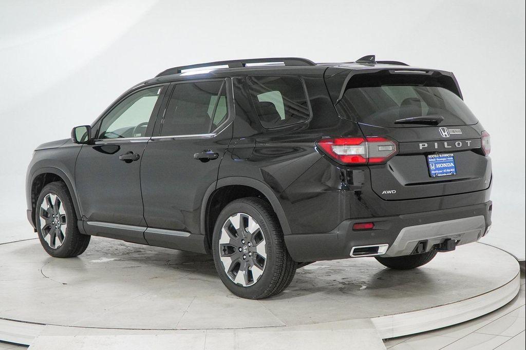 new 2026 Honda Pilot car, priced at $51,887