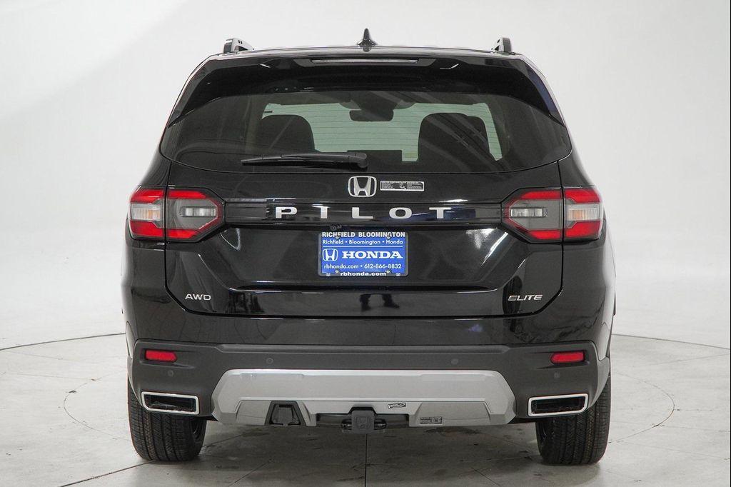 new 2026 Honda Pilot car, priced at $51,887